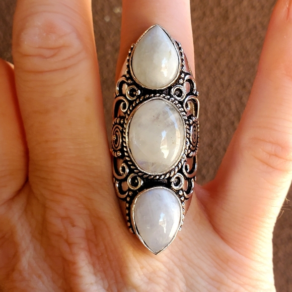 New Rainbow Moonstone 925 Silver Statement Ring. - Picture 4 of 15